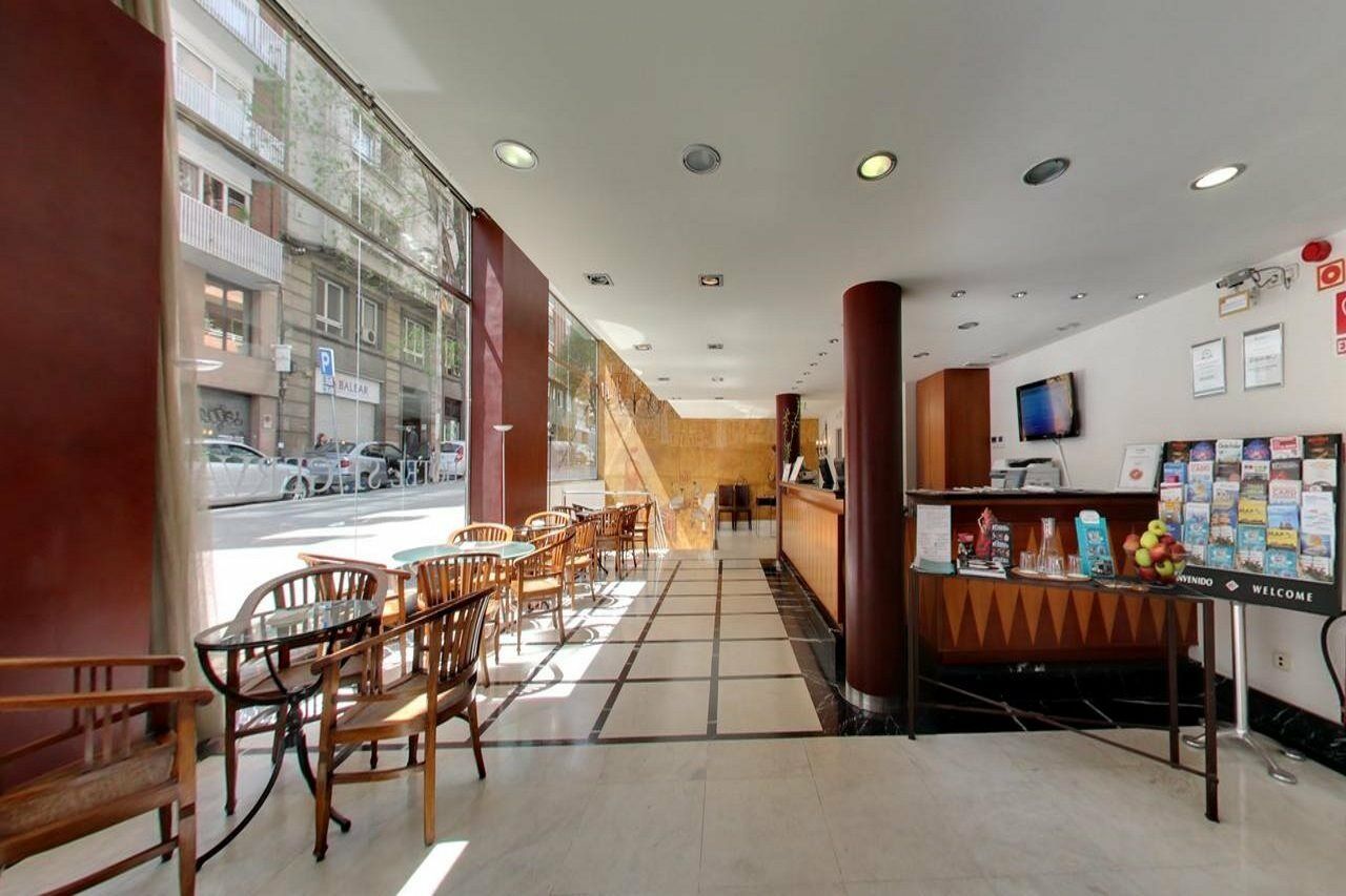 Silken Sant Gervasi Hotel Barcelona Exterior photo